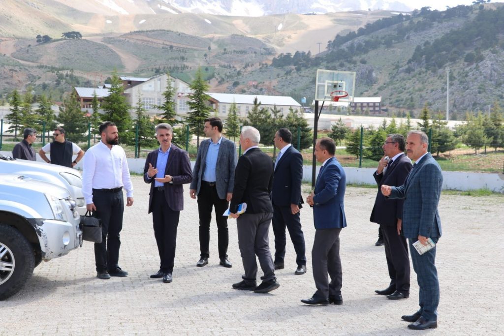 Sema – Hüseyin Erdoğmuş Fen Lisesi projesi için Davraz'da yapılan alan incelemesi, 28 Mayıs 2022